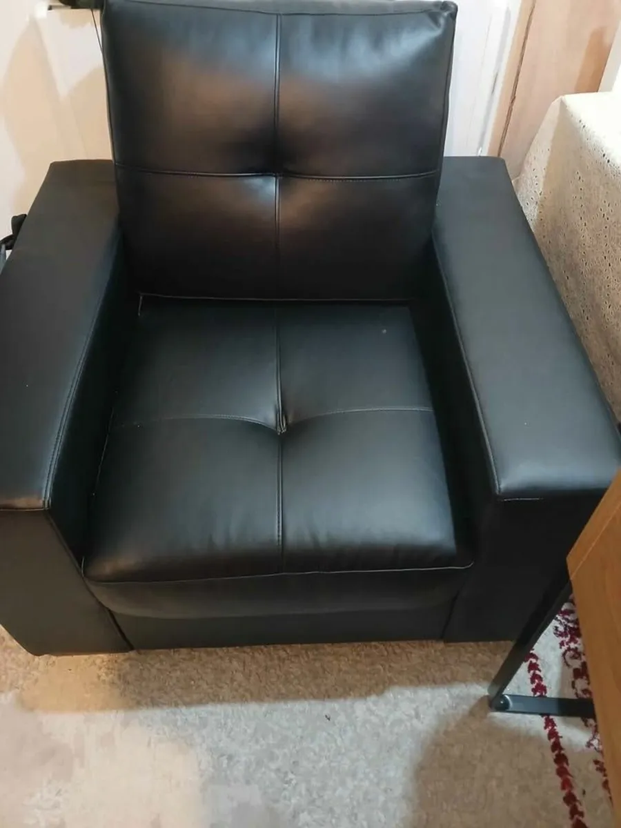2 seater and arm chair - Image 4