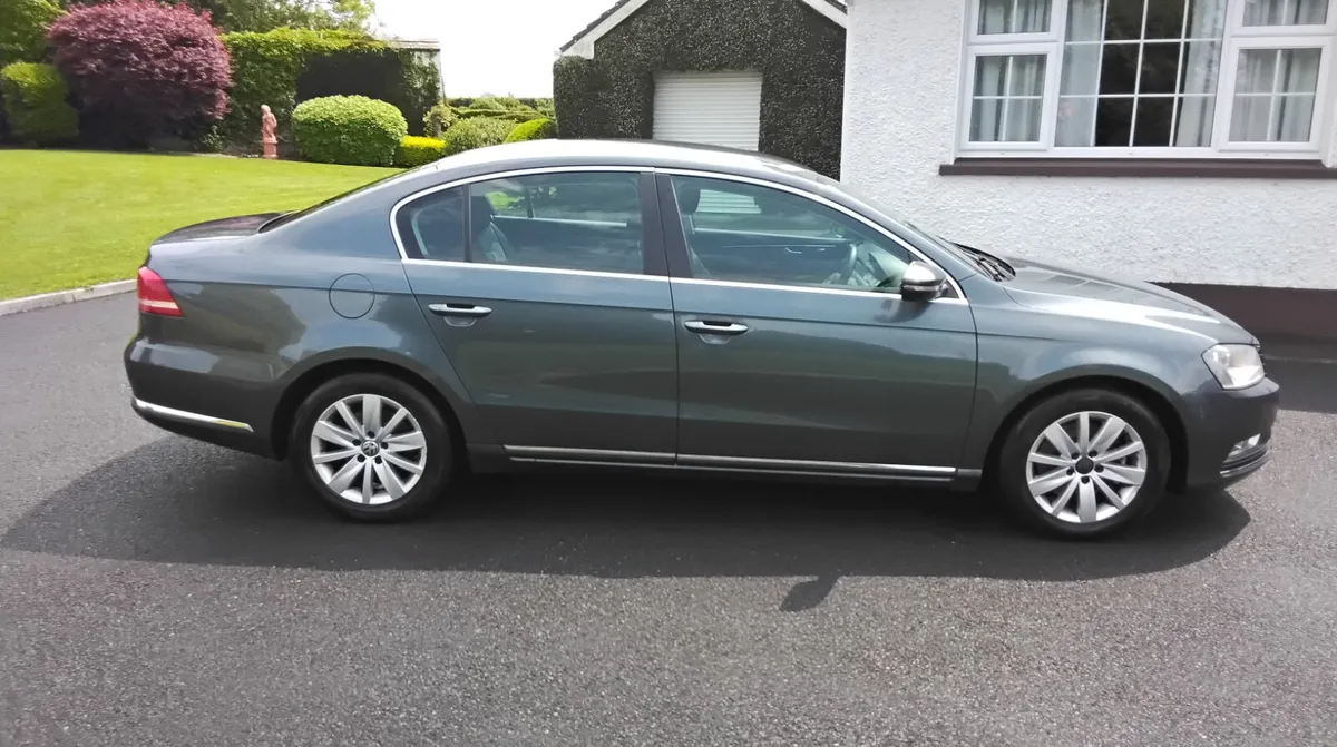 VOLKSWAGON PASSAT 1.6 DIESEL LOW - Image 2