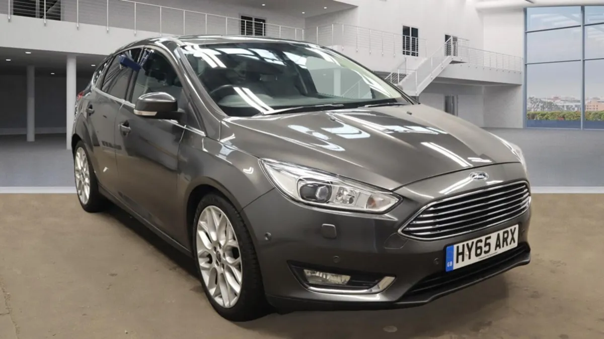 Ford Focus 2015 - Image 2