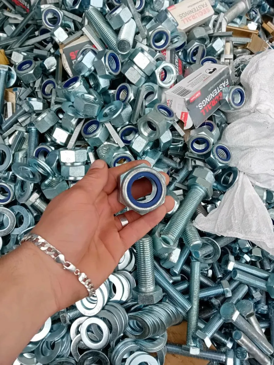 Bolts nuts - Image 1