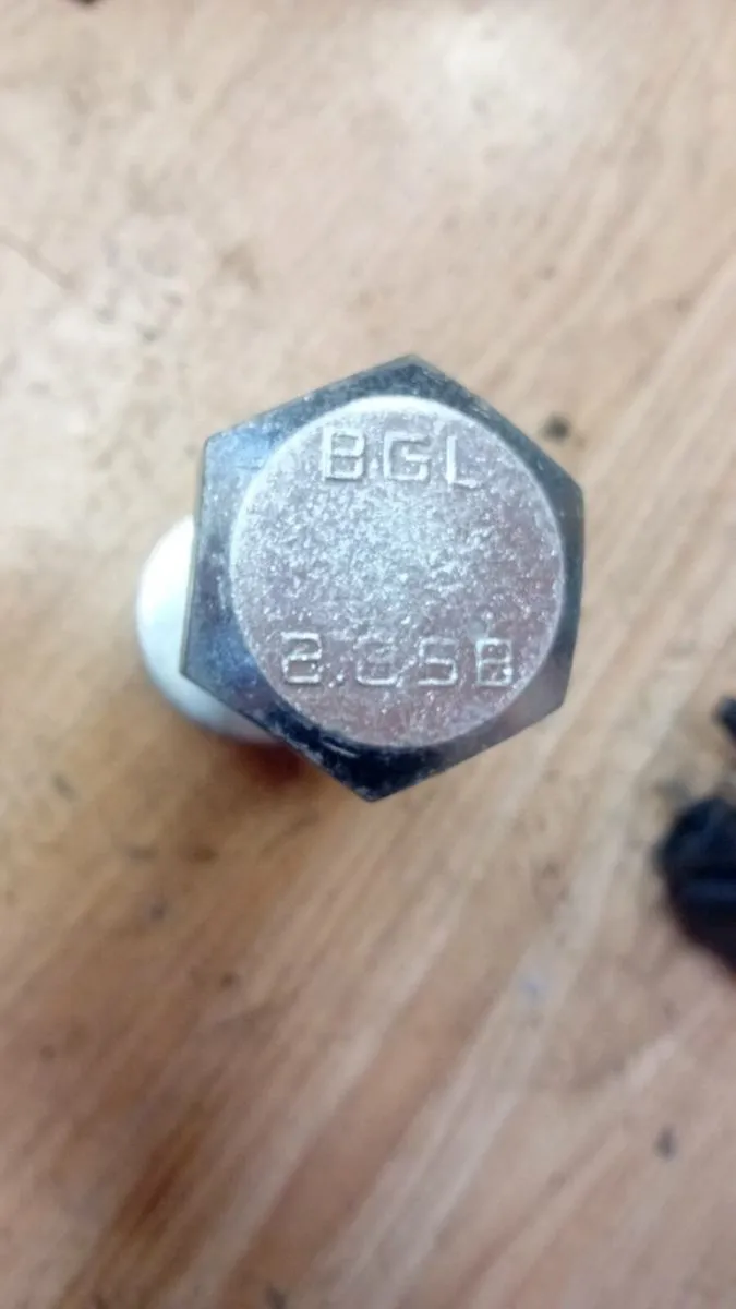 Bolts nuts - Image 4