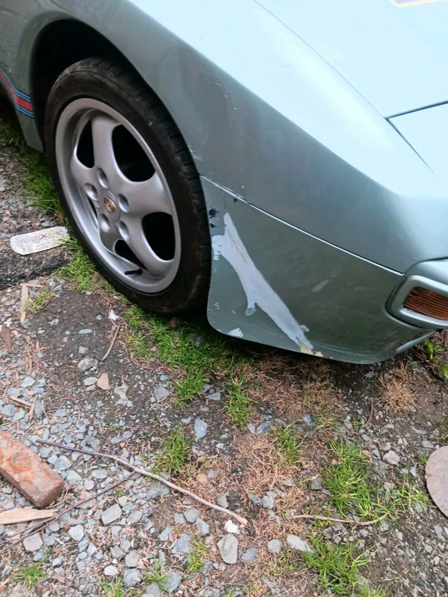 1985 porsche 944 - Image 4