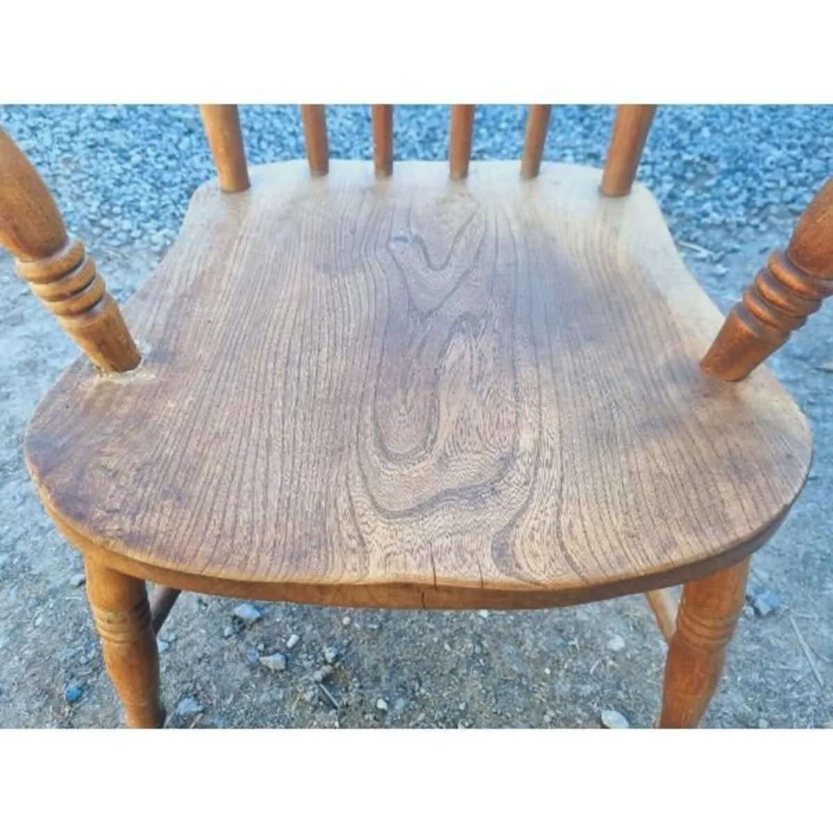 Spindle Back Arm Chair KAS771 - Image 4