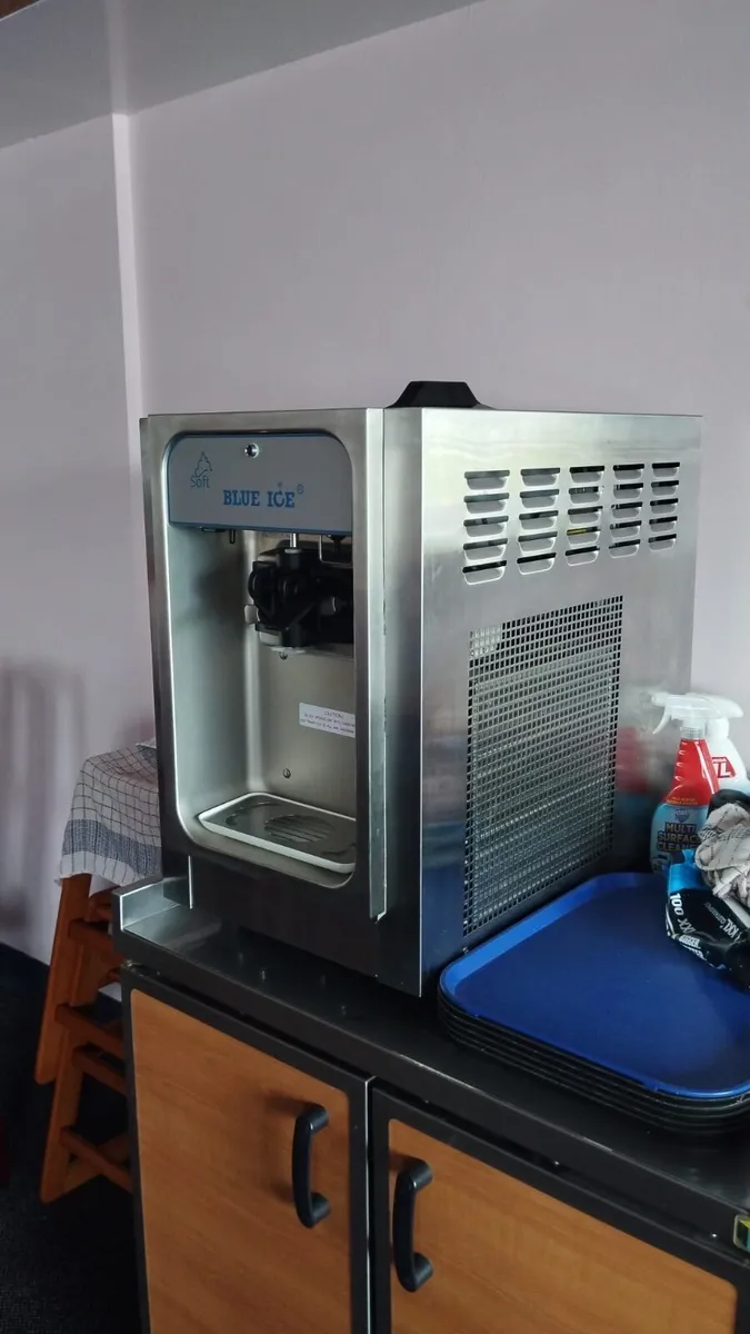 Blue Ice Table Top Ice Cream Machine T15 - Image 3