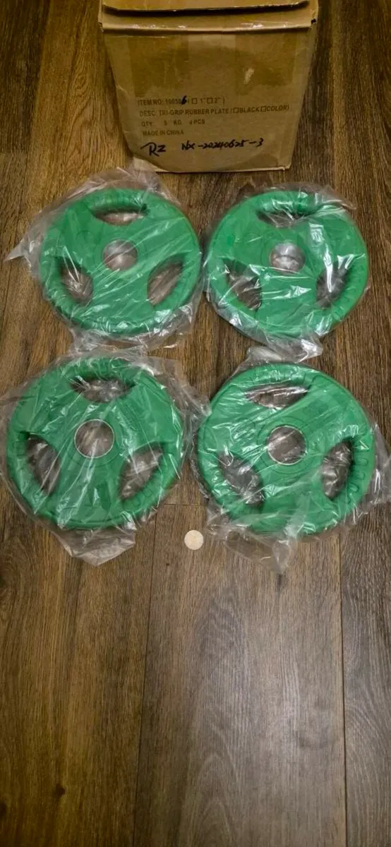 Brand new 4x5 kilo coloured tri grip Olympic weigh - Image 2