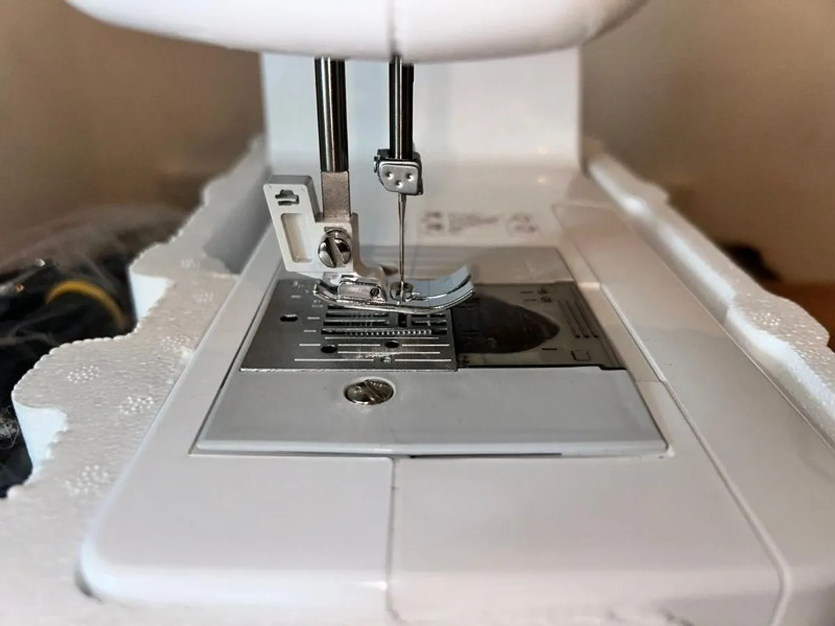 Sewing Machine - Image 3