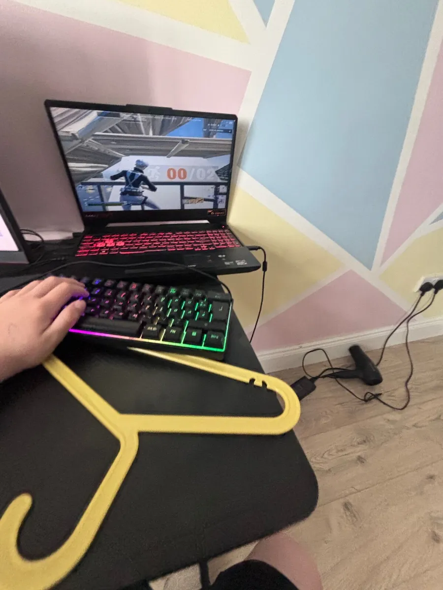 Gaming laptop - Image 2
