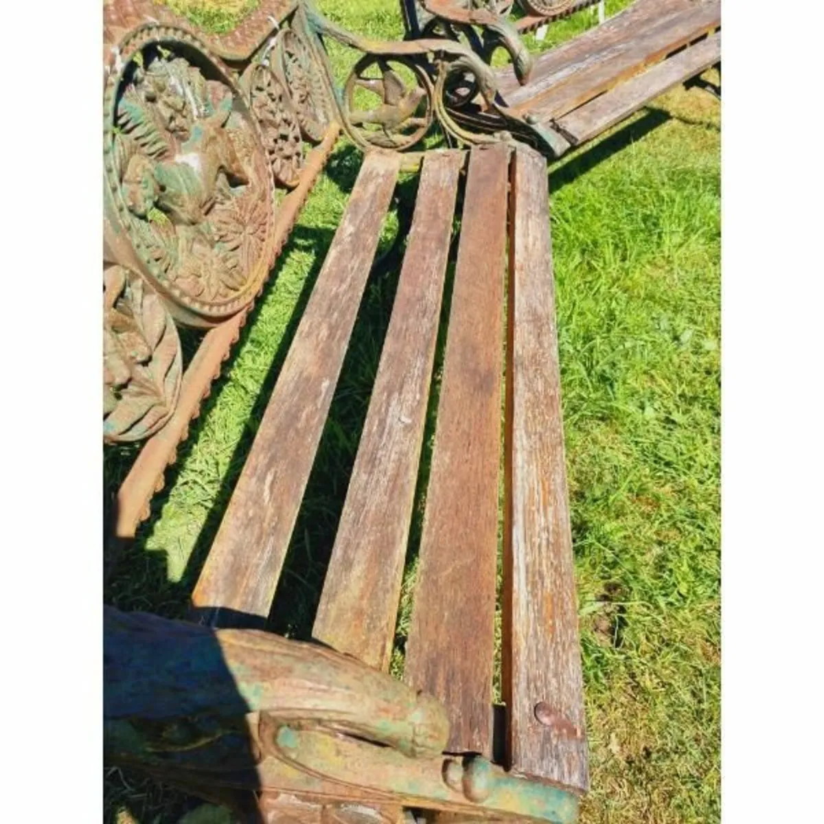 Antique Garden Bench KAS773 - Image 1