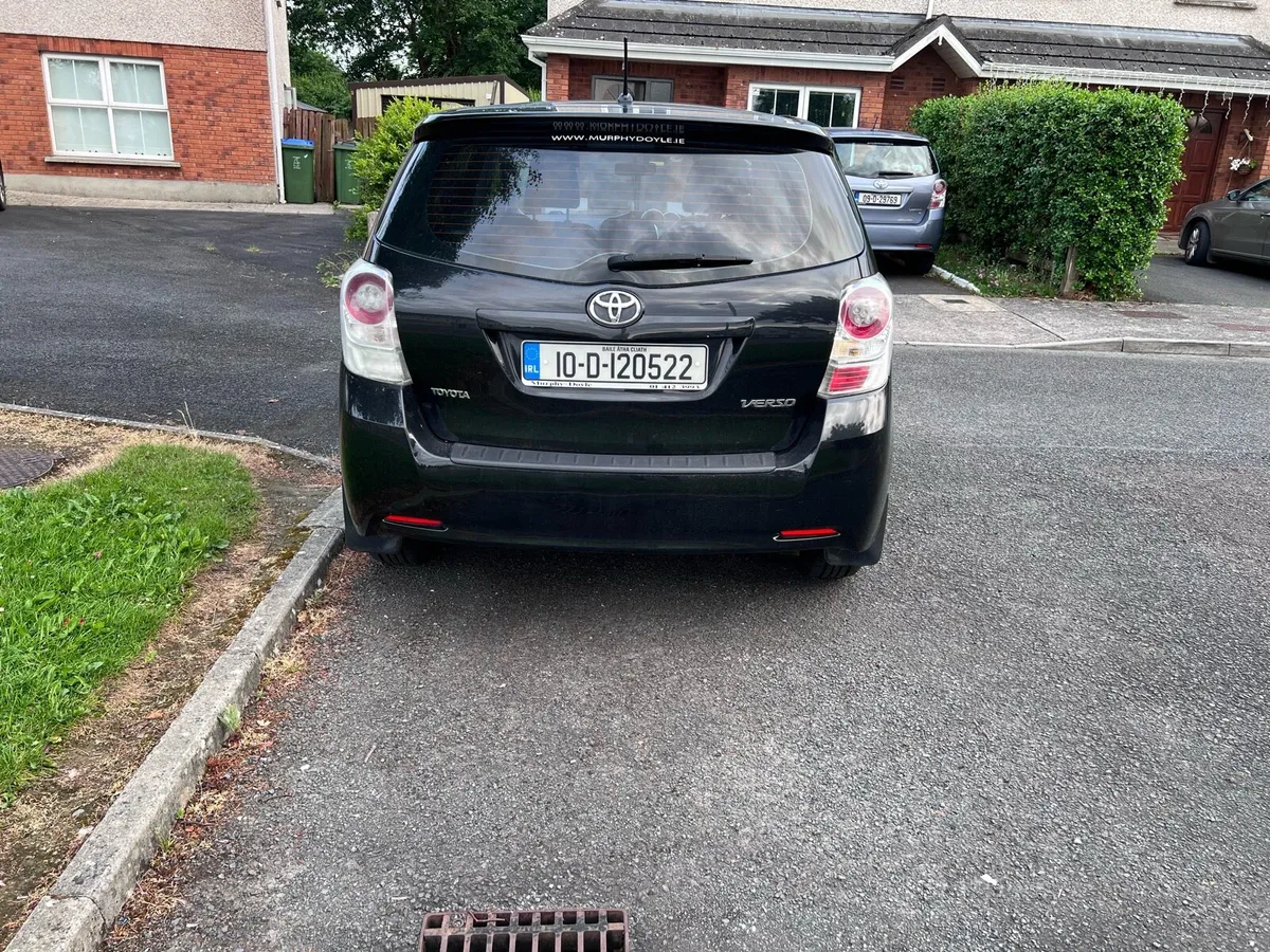 Car - Image 4