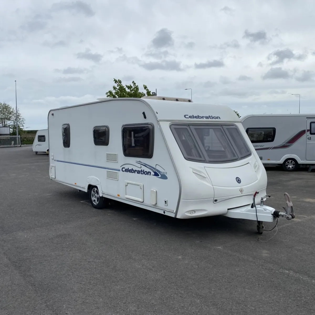 2007 SWIFT ACE CELEBRATION 4/5 BERTH CARAVAN - Image 2