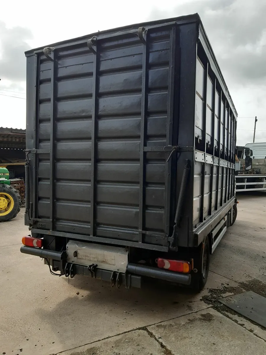 Cattle/sheep lorry - Image 2