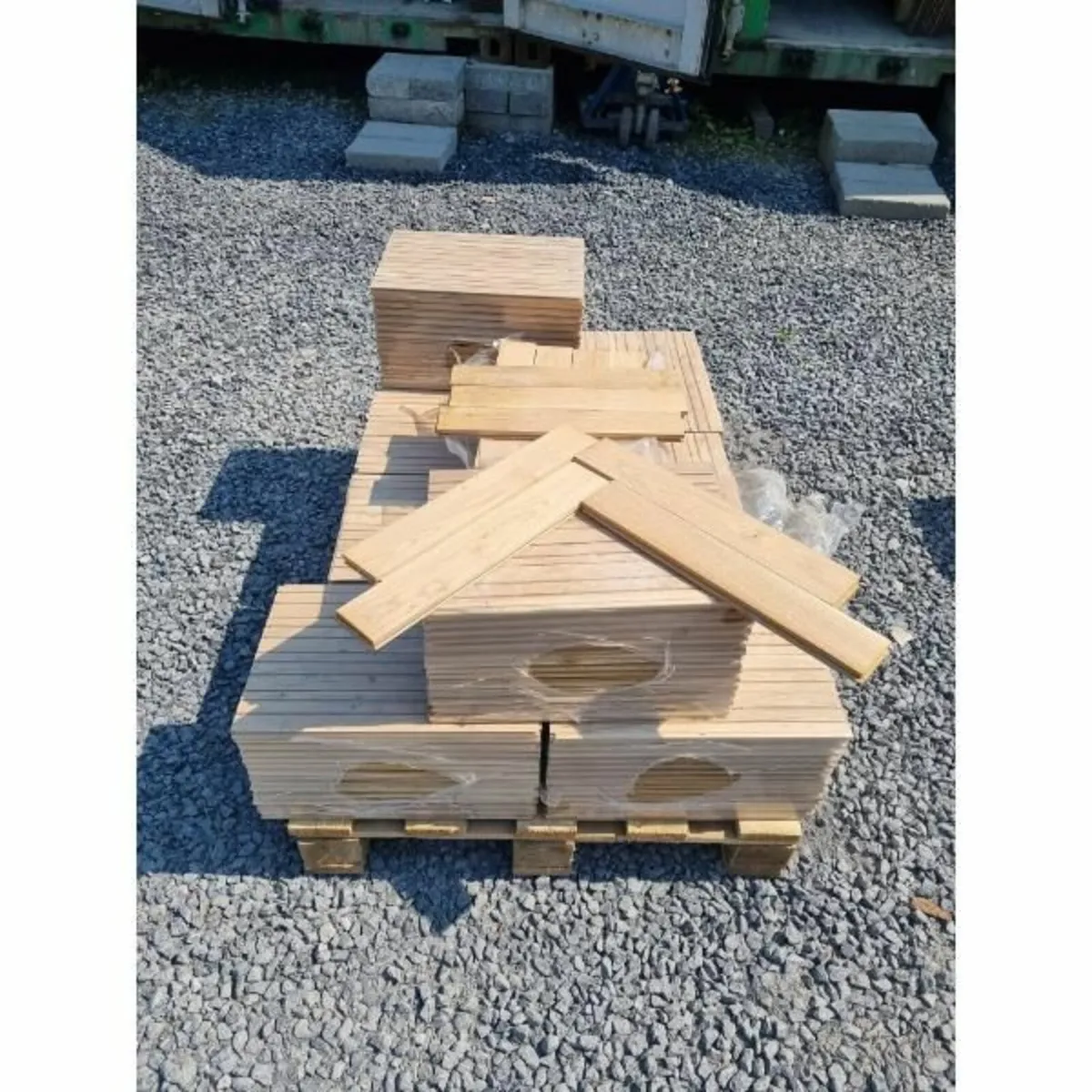 Job Lot Parquet 420mm x 70mm - Image 1