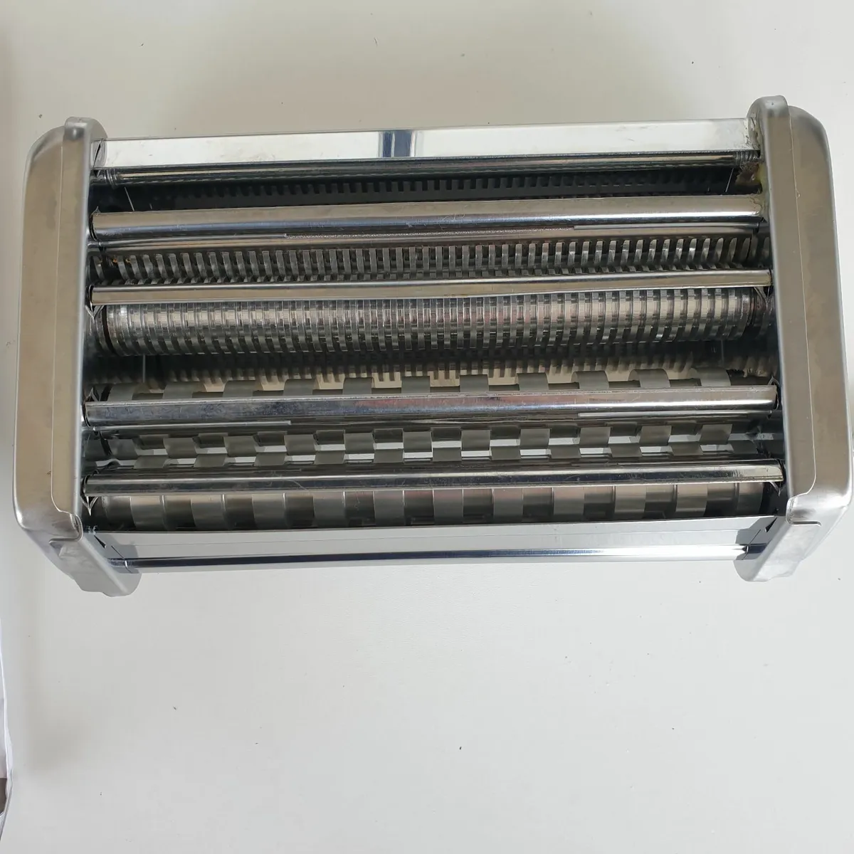 Pasta machine stainless steel boxed unused - Image 4