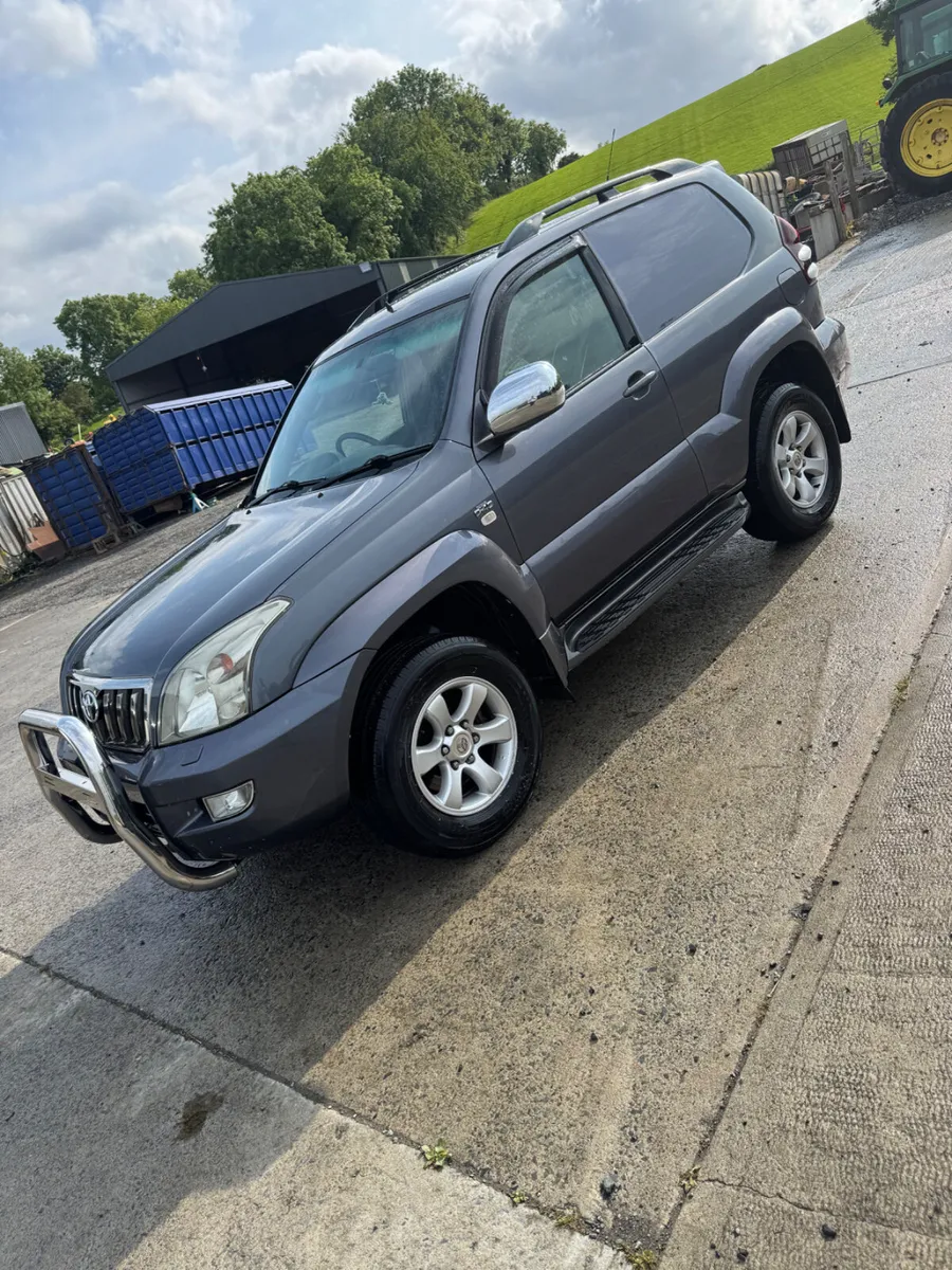 Toyota landcruiser - Image 2
