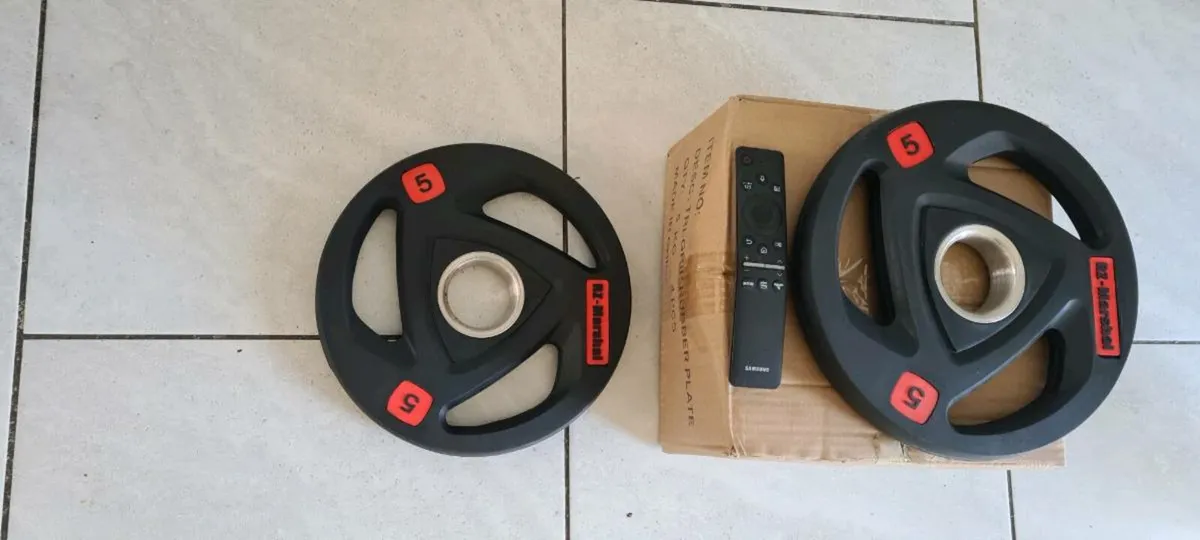 Brand new 4x5 kilo Olympic tri grip weight plates - Image 2