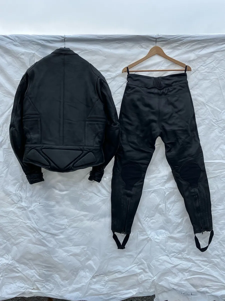 RS Two Piece Leather Motorcycle Suit - Image 4