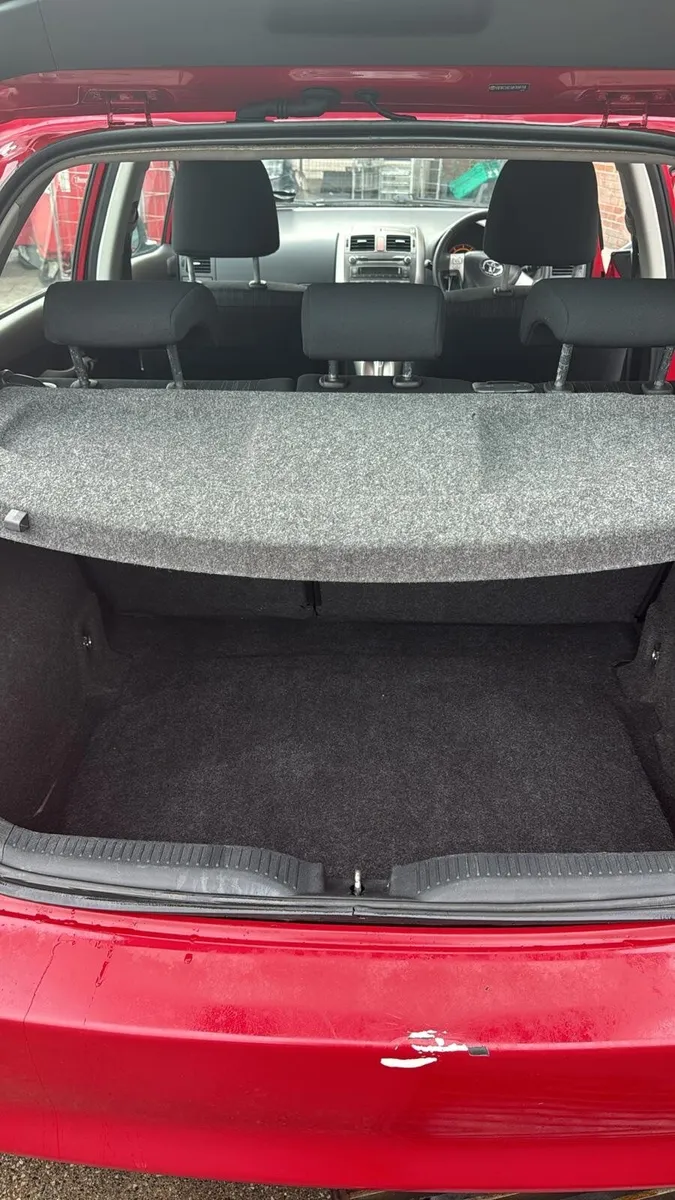 Toyota Auris 1.4D4D NCT05/25 - Image 3