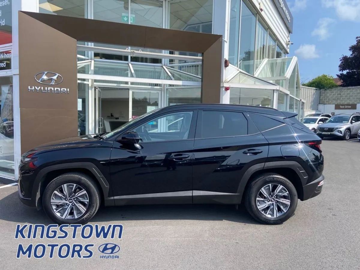 Hyundai Tucson Executive HEV 5DR Auto - Image 3