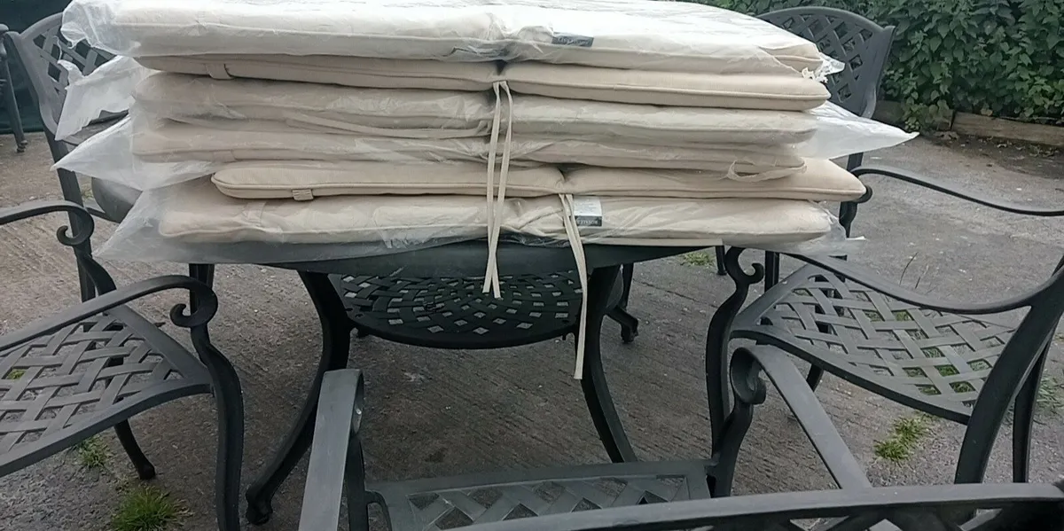 Garden furniture - Image 2