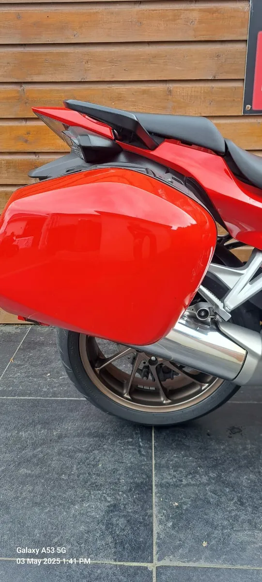 Looking for a set of panniers vfr 1200