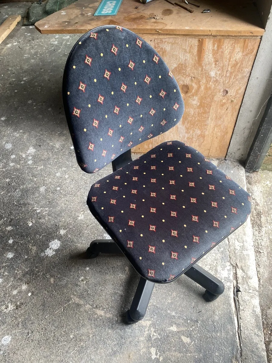 Office Chair - Image 4