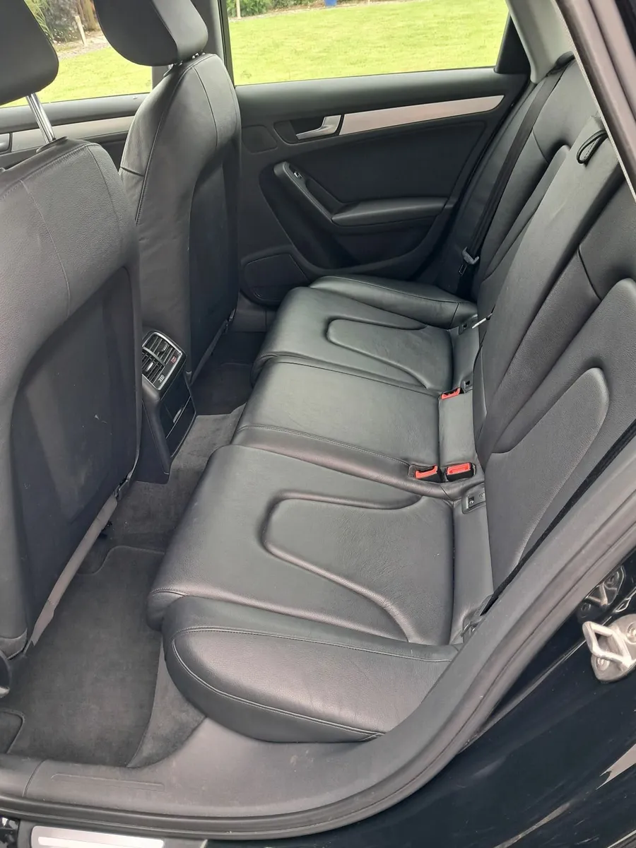 Audi A4 2012 - Image 4