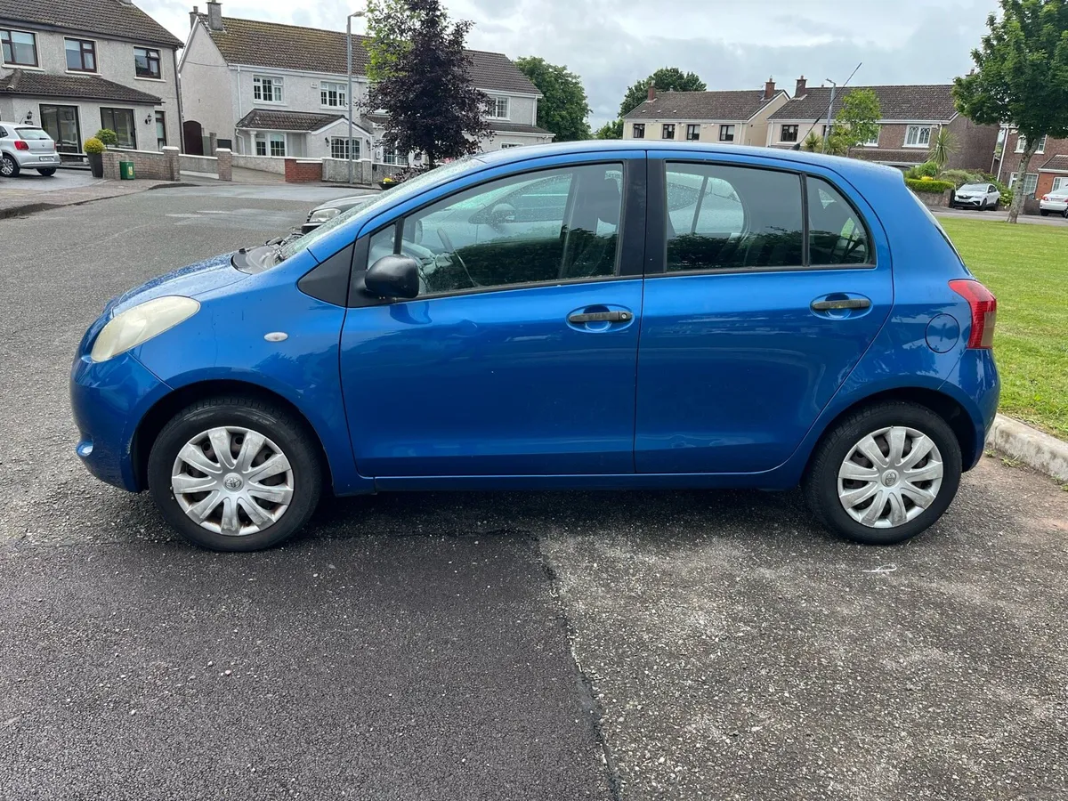 Toyota Yaris - Image 2