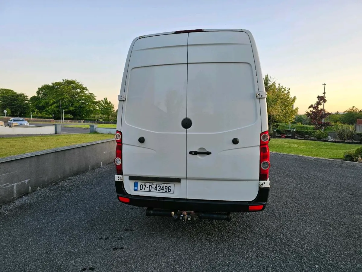 Volkswagen Crafter - Image 2