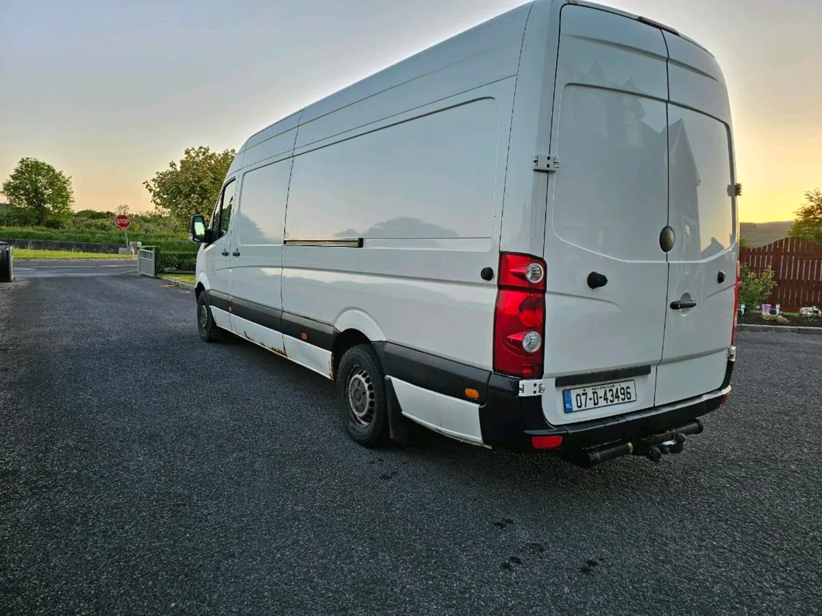 Volkswagen Crafter - Image 4