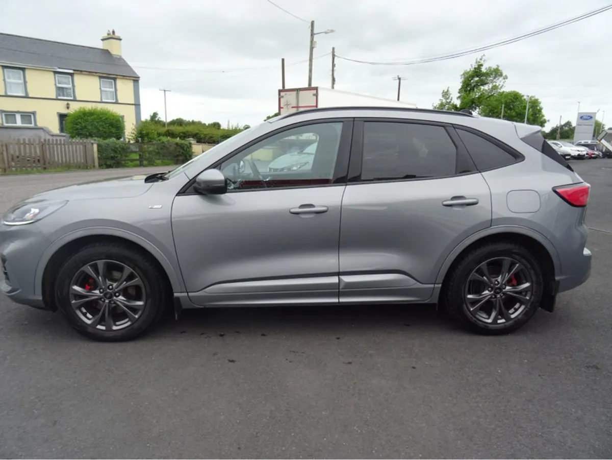 Ford Kuga St-line 5DR 1.5 TD 120 S6.2 M6 4DR - Image 4