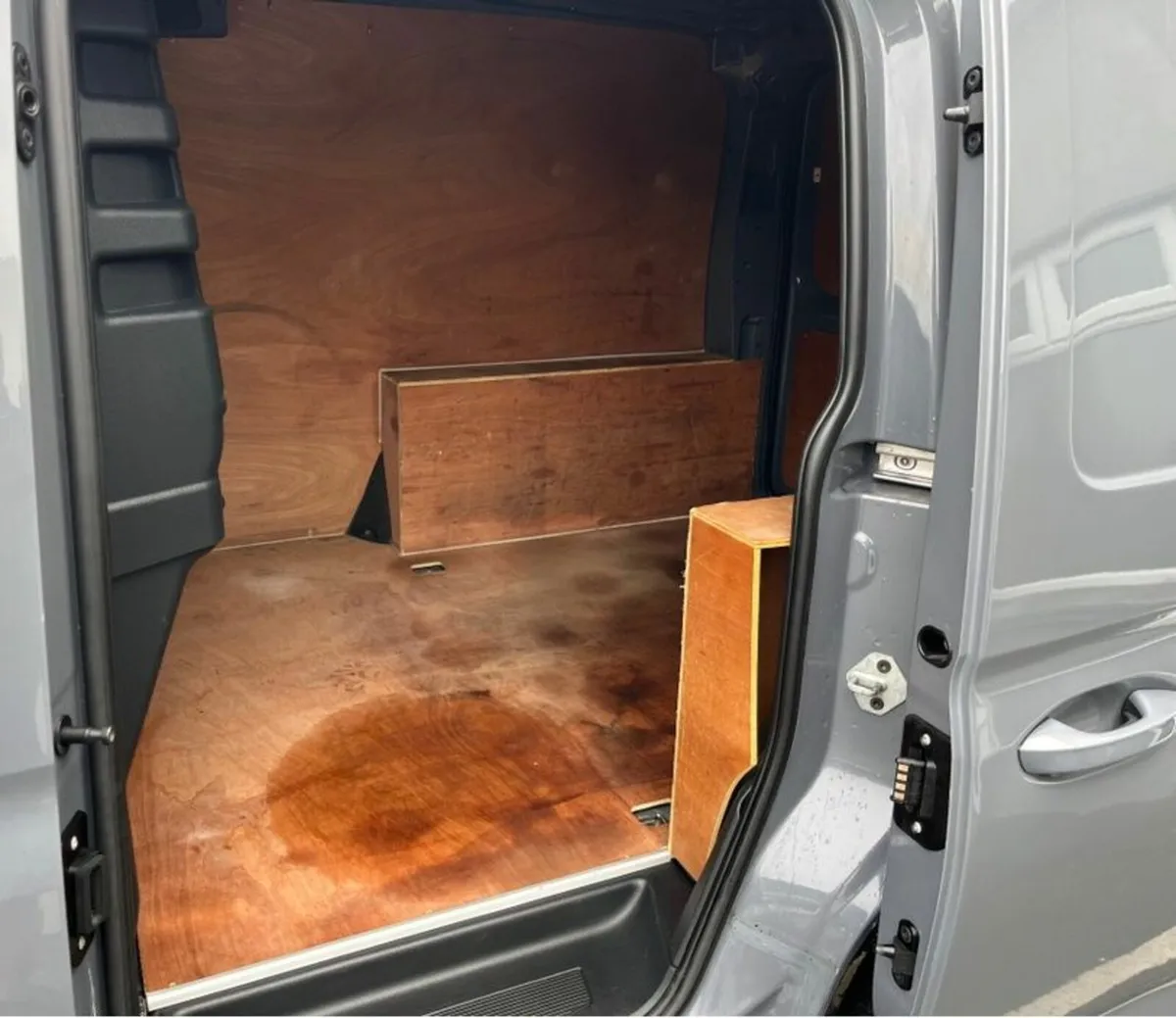 Volkswagen Caddy 2021 - Image 2