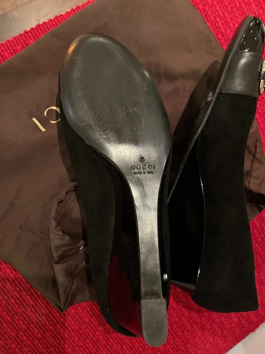 Gucci ladies black wedge court shoes - Image 3
