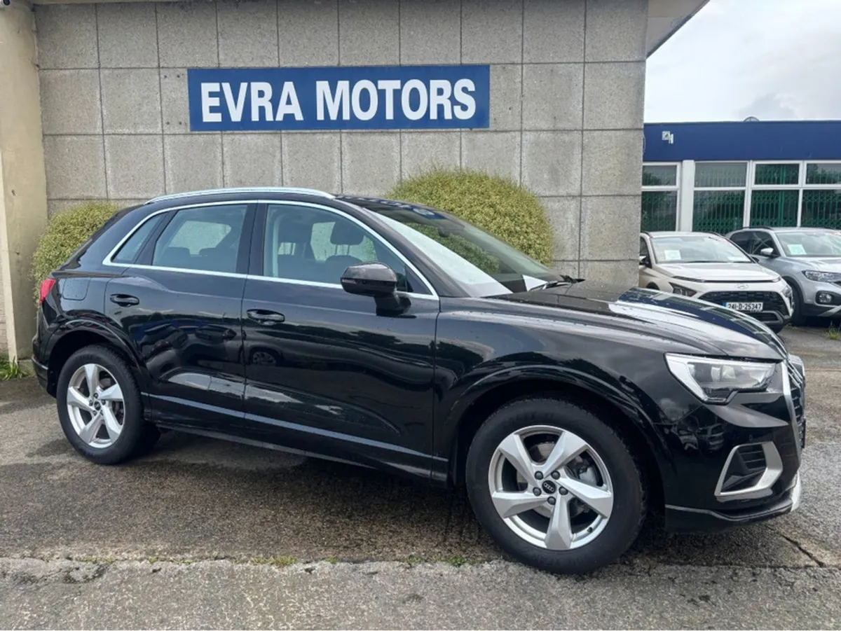 Audi Q3 SE 35tfsi Automatic 150BHP //panoramic Gl - Image 2