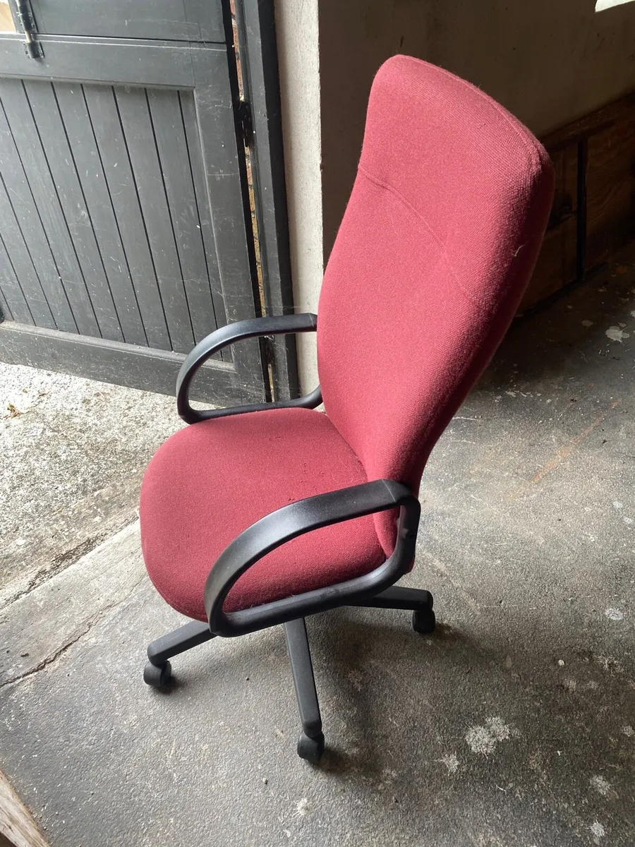 Office Chair - Image 4