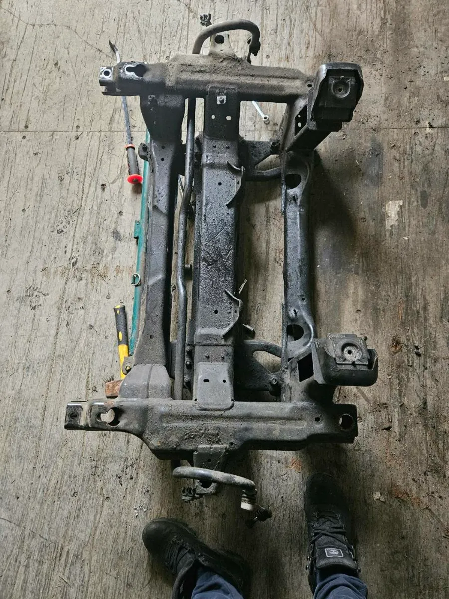Mercedes Sprinter Parts - Image 1