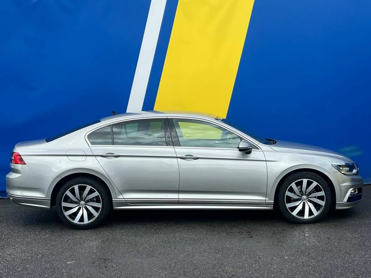 Volkswagen Passat R-LINE 1.4 TSI AUTO // FULL SERV - Image 2