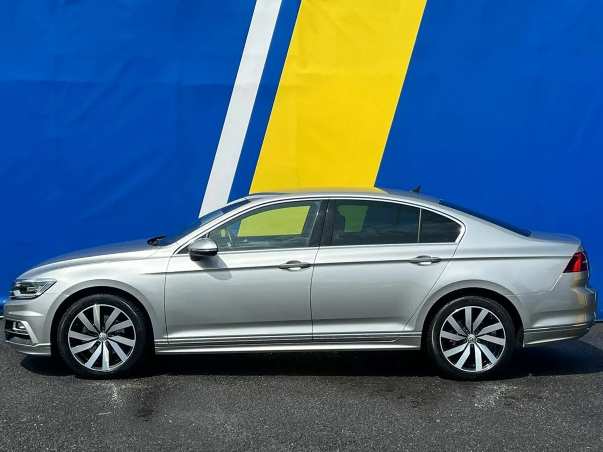 Volkswagen Passat R-LINE 1.4 TSI AUTO // FULL SERV - Image 3