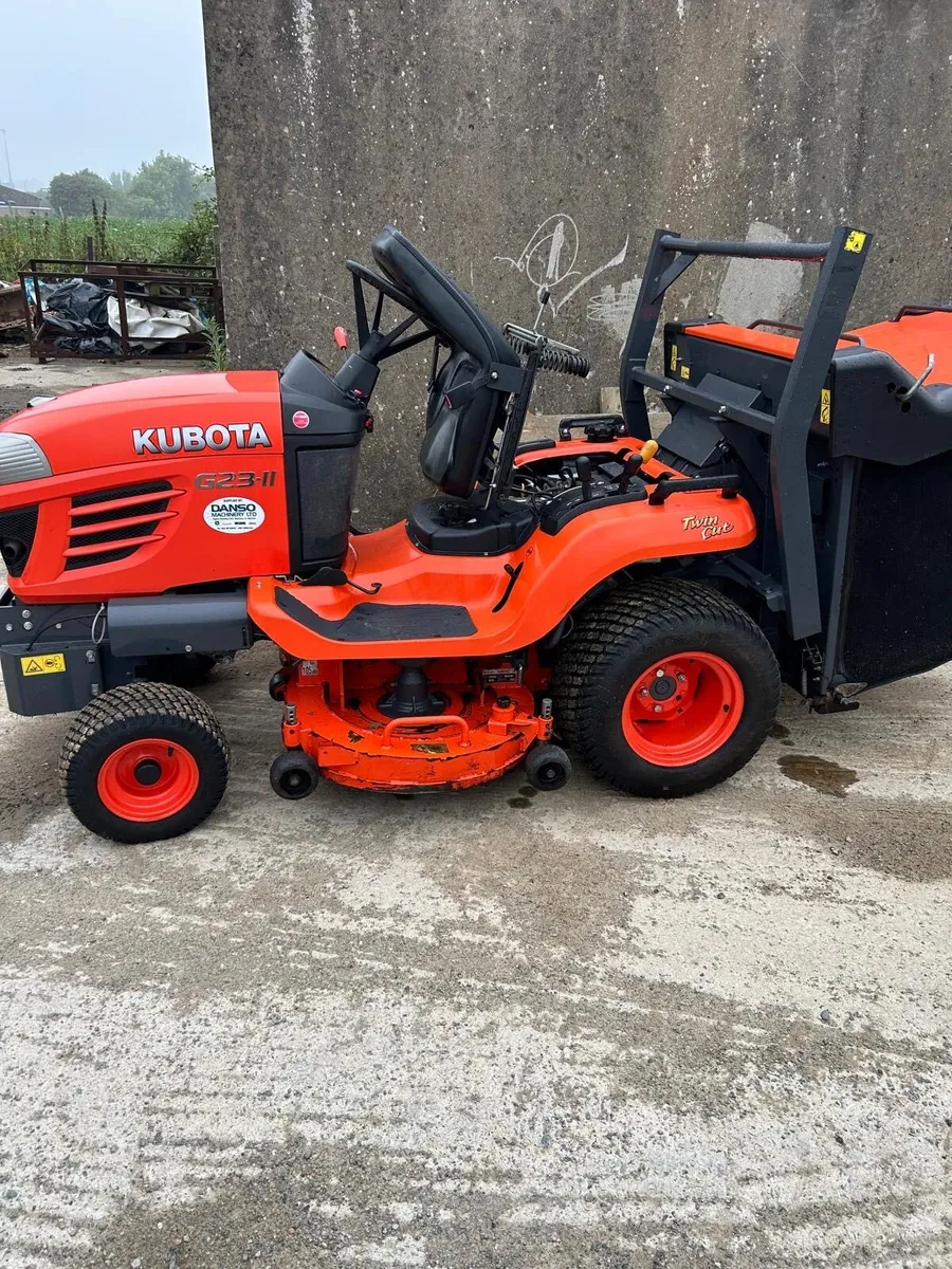 Kubota G23 Lawnmower - Image 3