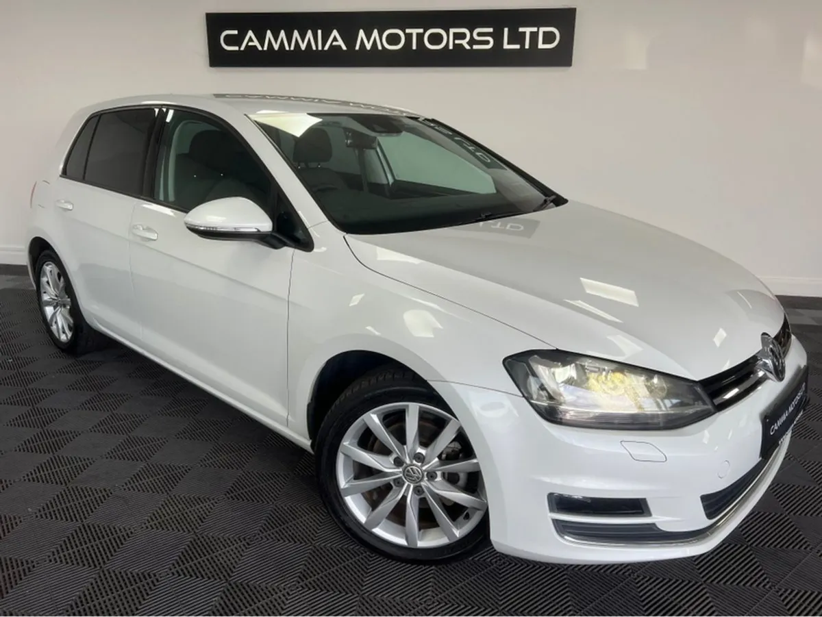 Volkswagen Golf  volkswagen Golf   pearl White - Image 1