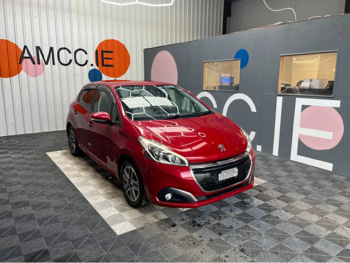 Peugeot 208 1.2 PETROL / 93k KMs / ADAPTIVE CRUISE - Image 1