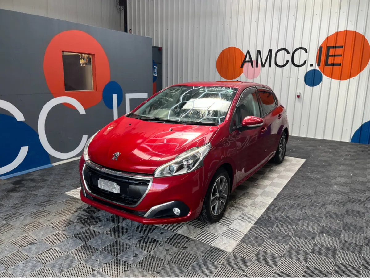 Peugeot 208 1.2 PETROL / 93k KMs / ADAPTIVE CRUISE - Image 3