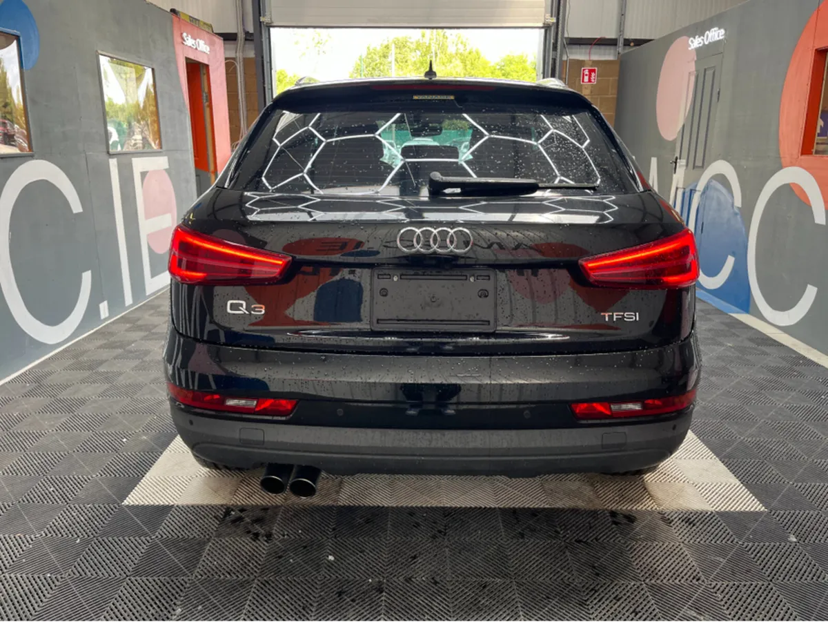 Audi Q3 1.4 PETROL / 70k KMs / REVERSE CAMERA /  A - Image 4
