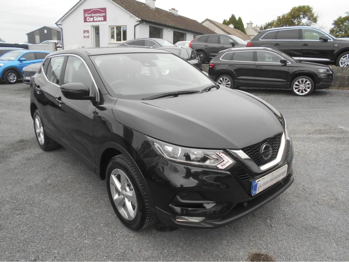 Nissan QASHQAI 1.5 SV (camera pan Roof) - Image 1