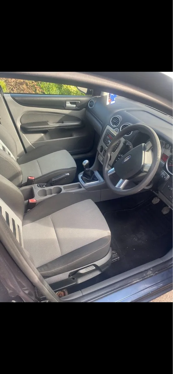 Ford Focus - Image 2