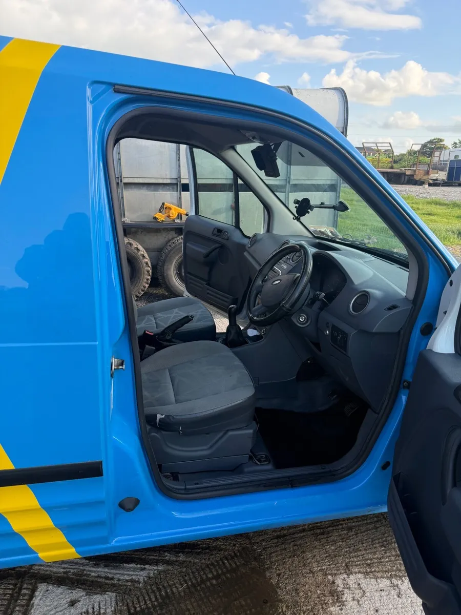 Ford Transit 2012 - Image 2