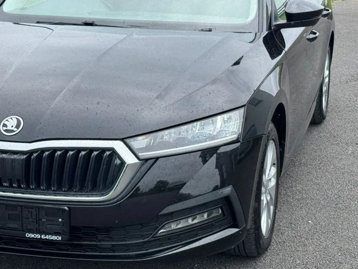 Skoda Octavia 222 REG SE 2.0 TDI - Image 3