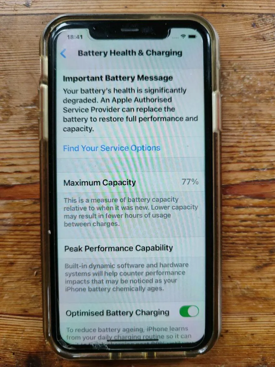 iPhone 11 - Image 3