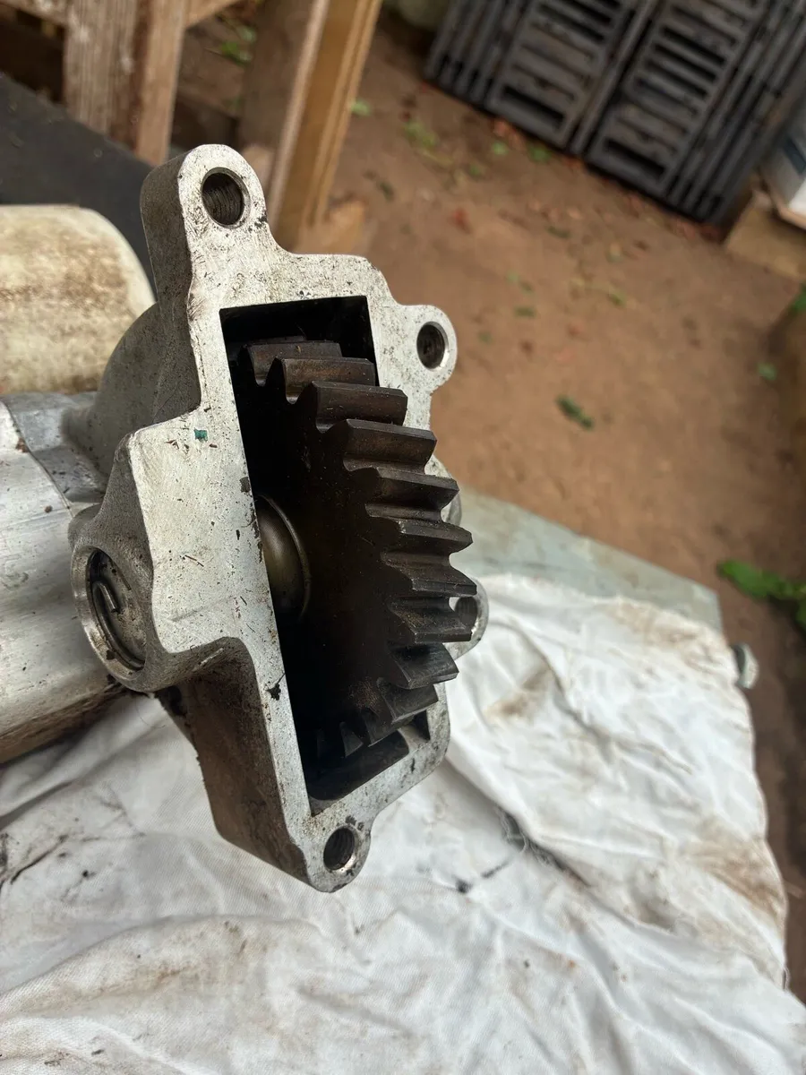 Ford 4000 - Image 1