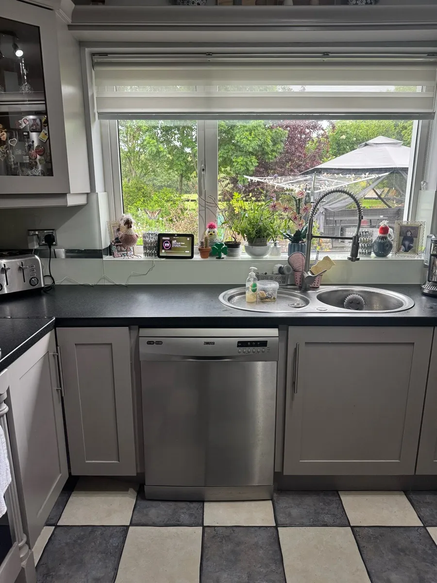 Kitchen - Image 3