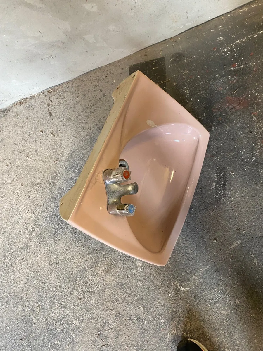 Sink - Image 1
